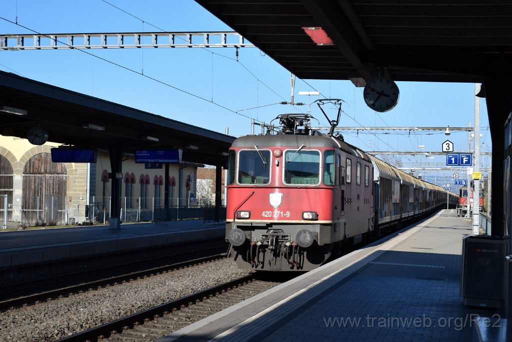 9589-0048-050325.jpg - SBBC Re 4/4'' 11271 (Re 420.271-9)  (Re 91 85 4 420 271-9 CH-SBBC) / Frauenfeld 5.3.2025