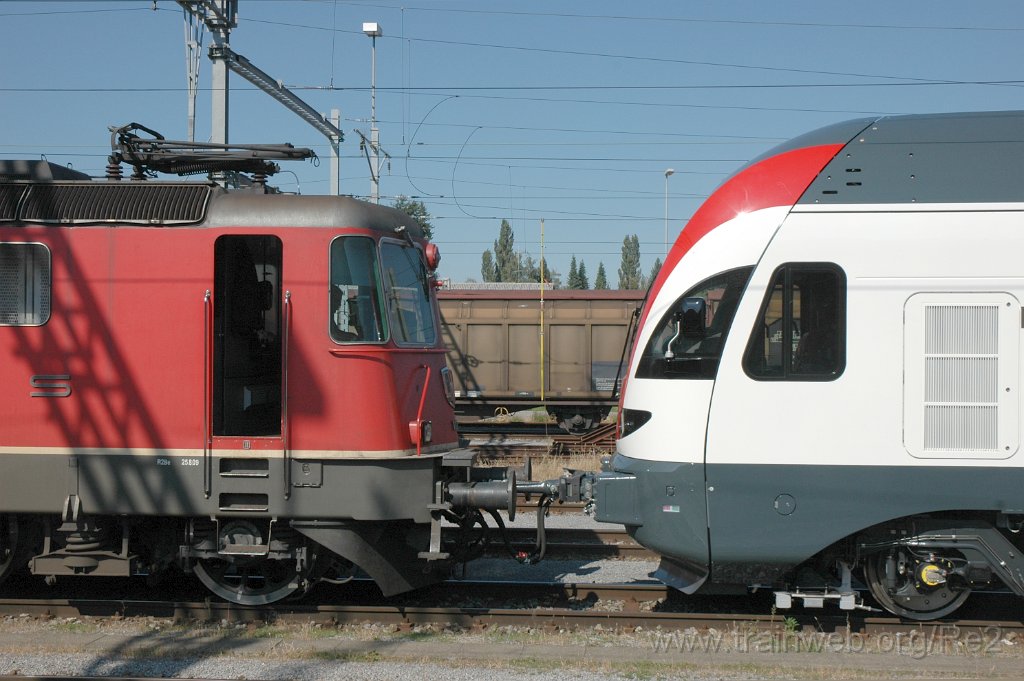 2610-0050-140912.jpg - SBB-CFF Re 4/4'' 11272 ''100. Klimaanlage eingebaut im IW Biel''  / St.Margrethen 14.9.2012