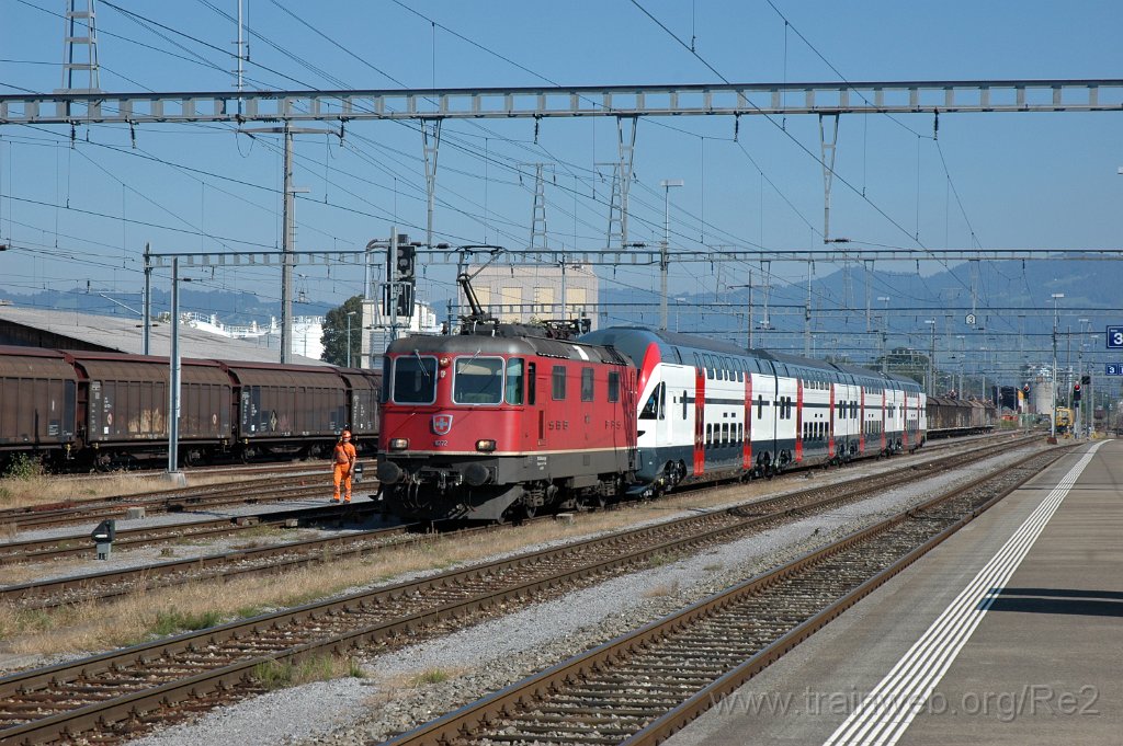 2612-0003-140912.jpg - SBB-CFF Re 4/4'' 11272 ''100. Klimaanlage eingebaut im IW Biel''  / St.Margrethen 14.9.2012