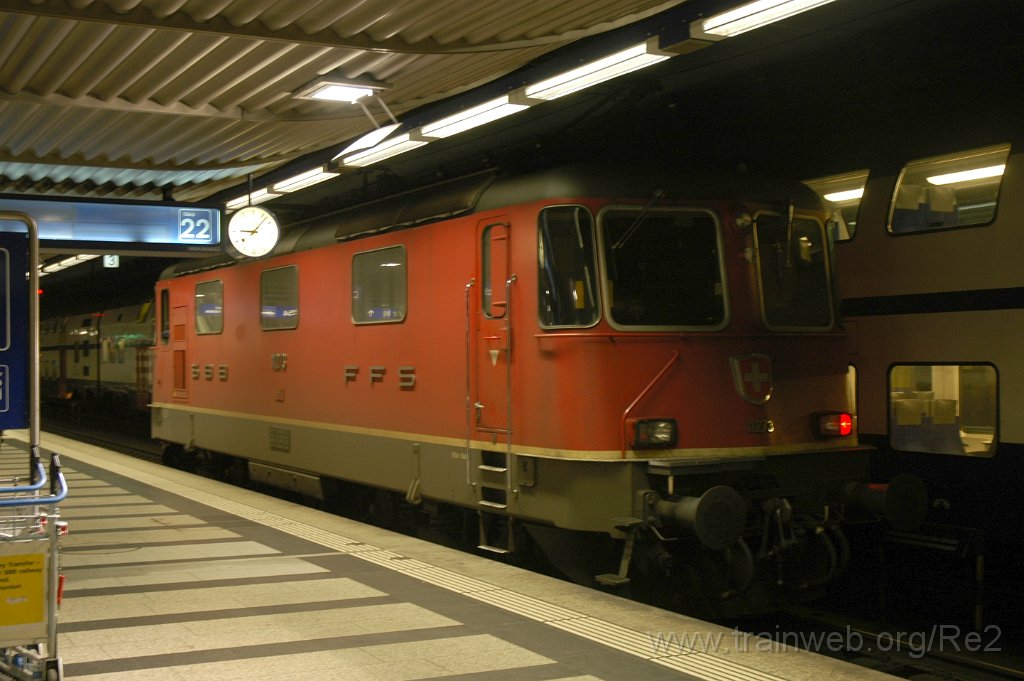 2056-0042-140111.jpg - SBB-CFF Re 4/4'' 11273 / Zürich HB (Museumstrasse) 14.1.2011