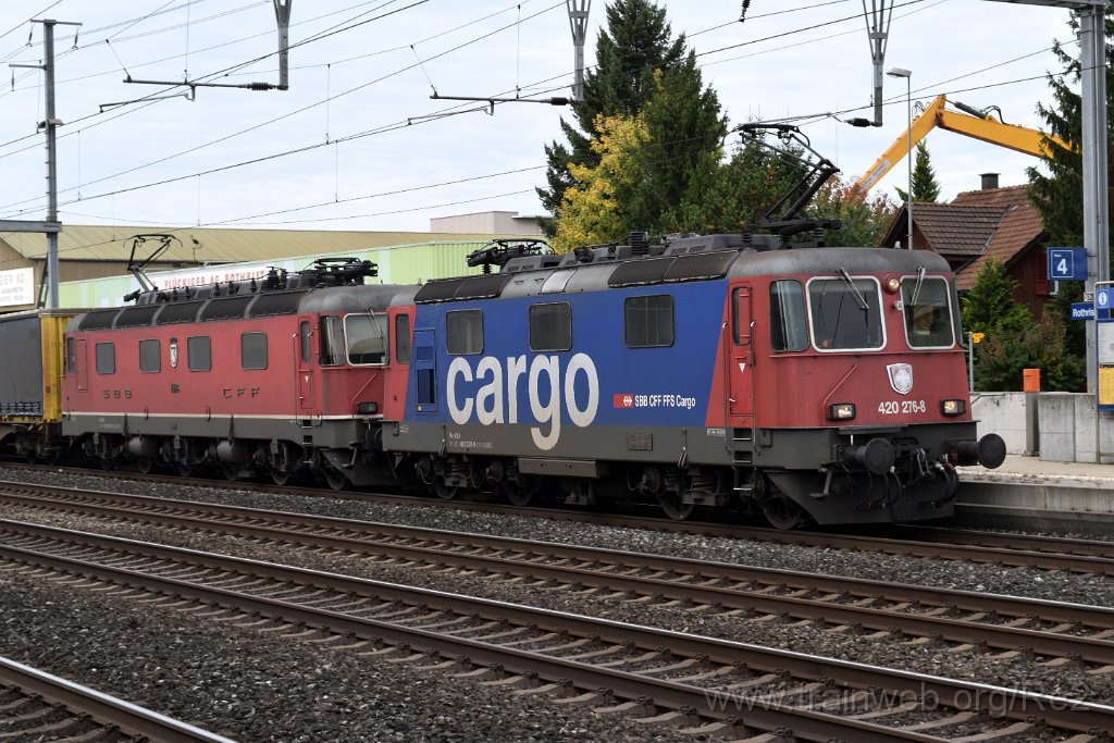 4675-0028-041017.jpg - SBBC Re 420.276-8 (Re 91 85 4 420 276-8 CH-SBBC) + SBBC Re 6/6 11676 (Re 620.076-0)  ''Zurzach'' (Re 91 85 4 620 076-0 CH-SBBC) / Rothrist 4.10.2017