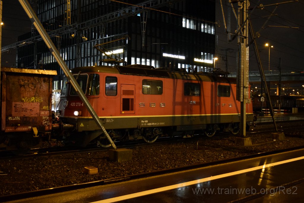 5242-0018-191218.jpg - SBBC Re 4/4'' 11278 (Re 420.278-4)  ''Cham'' (Re 91 85 4 420 278-4 CH-SBBC) / Zürich-Altstetten 19.12.2018