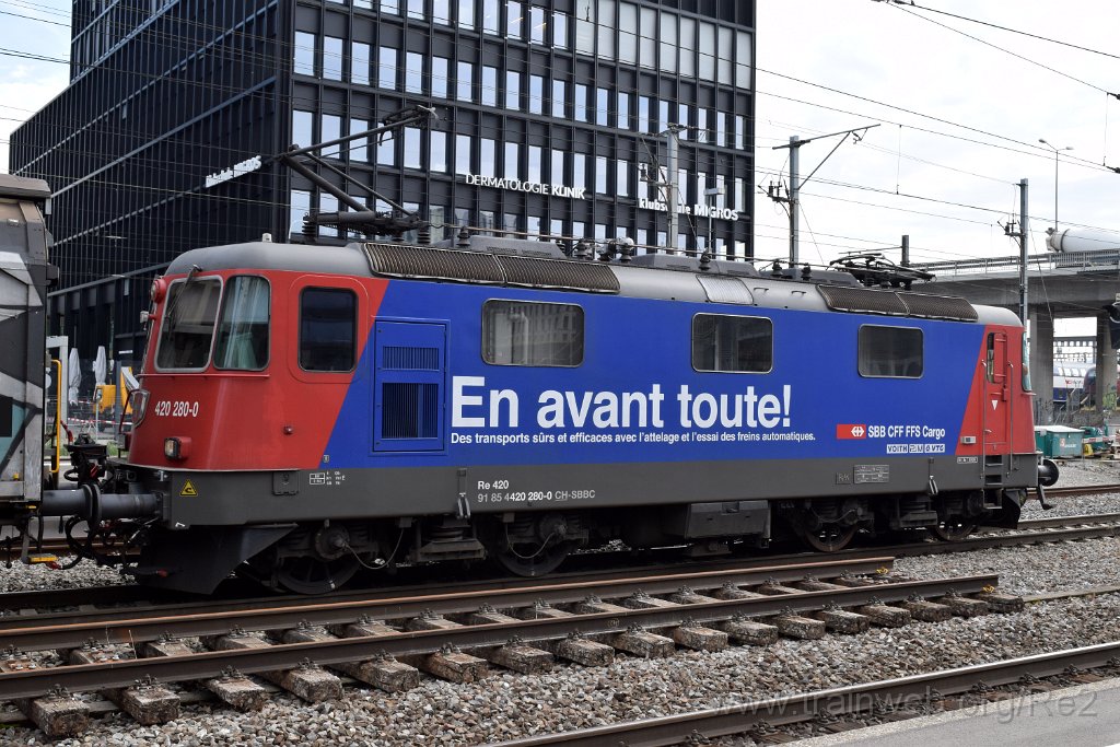 5580-0008-210619.jpg - SBBC Re 420.280-0 ''En avant toute!'' (Re 91 85 4 420 280-0 CH-SBBC) / Zürich-Altstetten 21.6.2019