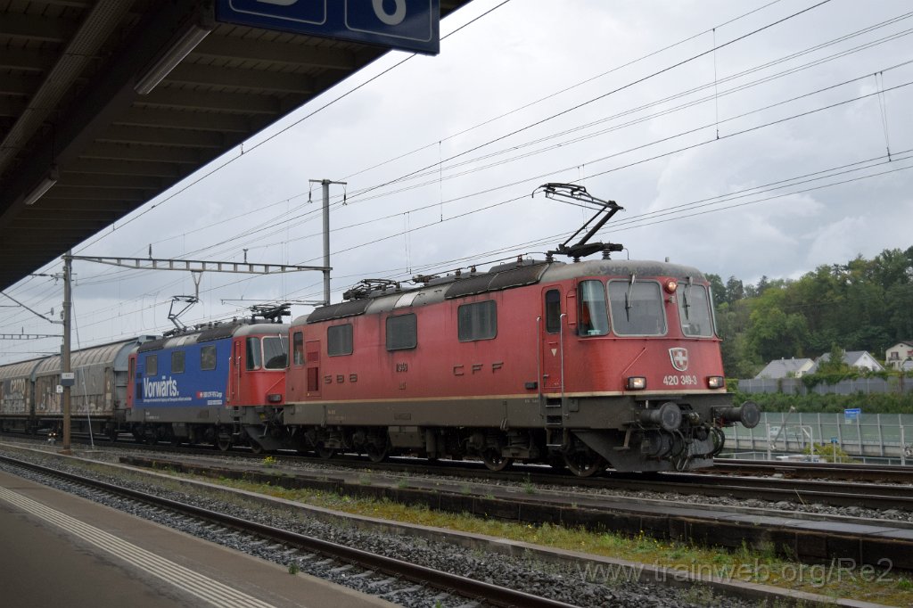 8213-0039-140922.jpg - SBBC Re 4/4'' 11349 (Re 420.349-3)  (Re 91 85 4 420 349-3 CH-SBBC) + SBBC Re 420.280-0 ''En avant toute!'' (Re 91 85 4 420 280-0 CH-SBBC) / Killwangen-Spreitenbach 14.9.2022