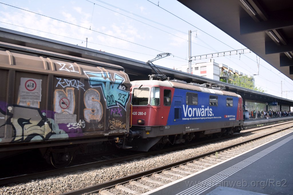 9944-0018-130825.jpg - SBBC Re 420.280-0 ''En avant toute!'' (Re 91 85 4 420 280-0 CH-SBBC) / Zürich-Oerlikon 13.8.2025