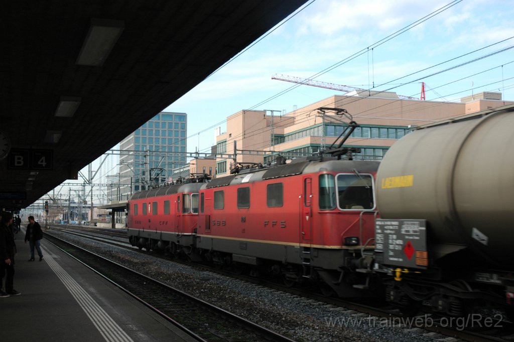 3396-0050-241114.jpg - SBB-CFF Re 6/6 11676 ''Zurzach'' + SBB-CFF Re 4/4'' 11281 / Zürich-Altstetten 24.11.2014