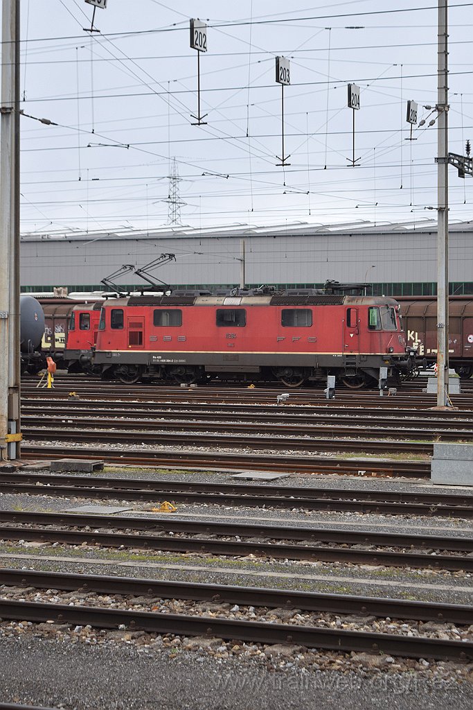 8880-0012-181123.jpg - SBBC Re 4/4'' 11284 (Re 420.284-2)  (Re 91 85 4 420 284-2 CH-SBBC) / Buchs SG 18.11.2023