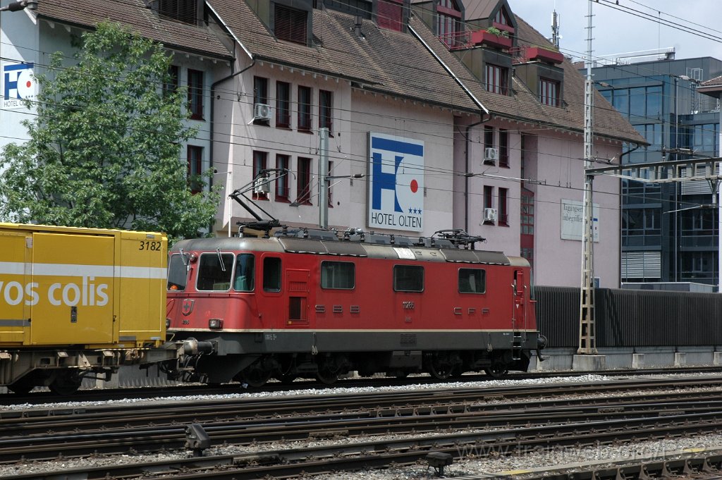 3604-0042-190615.jpg - SBB-CFF Re 4/4'' 11285 / Olten (Fachhochschule Nordwestschweiz) 19.6.2015