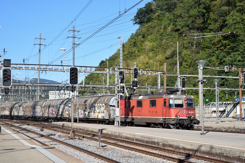 10034-0034-180925.jpg - SBBC Re 4/4'' 11287 (Re 420.287-5)  (Re 91 85 4 420 287-5 CH-SBBC) / Olten 18.9.2025