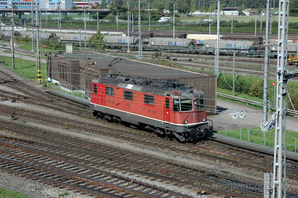 2207-0014-260911.jpg - SBB-CFF Re 4/4'' 11287 / RB Limmattal (Brücke Sandäckerstrasse) 26.9.2011