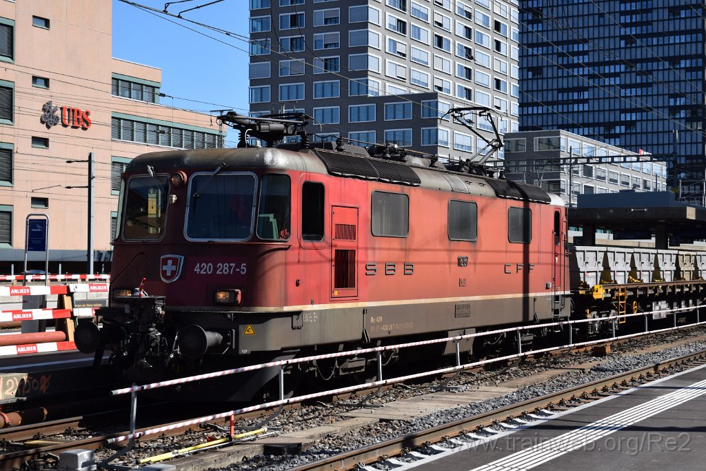 5748-0014-190919.jpg - SBBC Re 4/4'' 11287 (Re 420.287-5)  (Re 91 85 4 420 287-5 CH-SBBC) / Zürich-Altstetten 19.9.2019