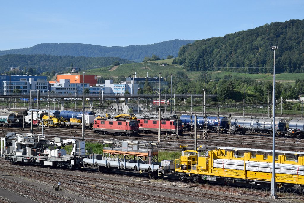 7119-0042-290720.jpg - SBBC Re 4/4'' 11289 (Re 420.289-1)  (Re 91 85 4 420 289-1 CH-SBBC) + SBBC Re 4/4'' 11337 (Re 420.337-8)  (Re 91 85 4 420 337-8 CH-SBBC) / RB Limmattal (Brücke Sandäckerstrasse) 29.7.2020