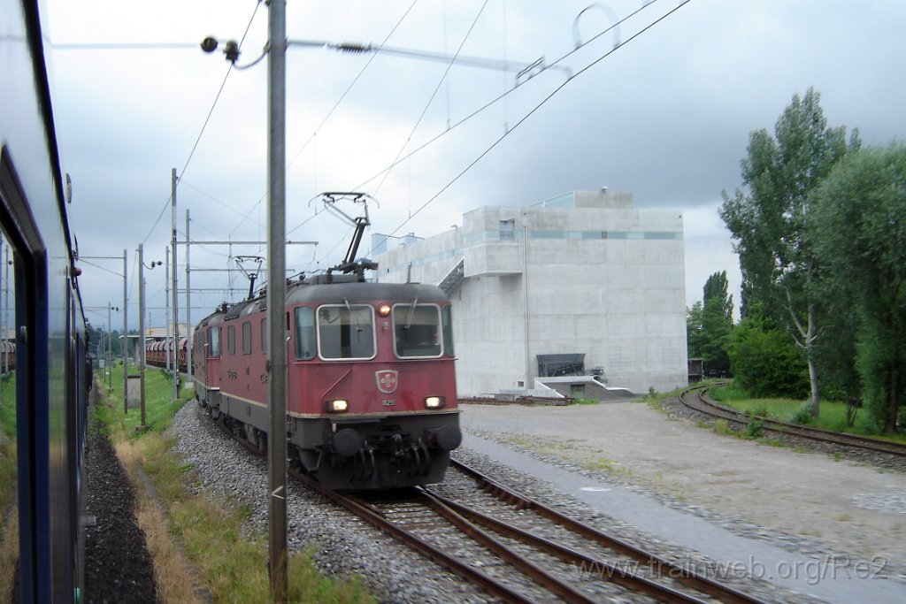1063-0050-300605.jpg - SBB-CFF Re 4/4'' 11291 + SBB-CFF Ref 4/4'' 11170 / Hinwil FBB 30.6.2005