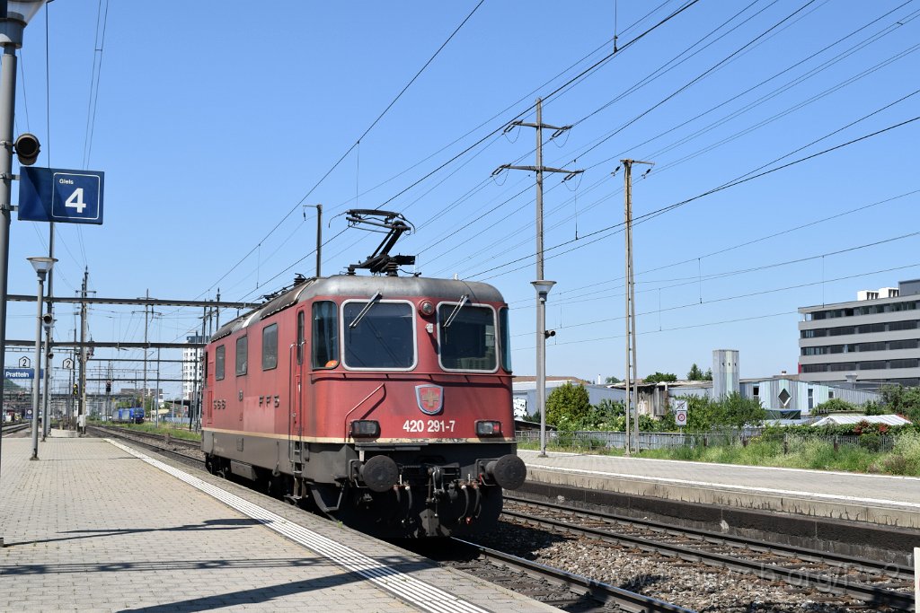 5933-0008-190520.jpg - SBBC Re 4/4'' 11291 (Re 420.291-7)  (Re 91 85 4 420 291-7 CH-SBBC) / Pratteln 19.5.2020