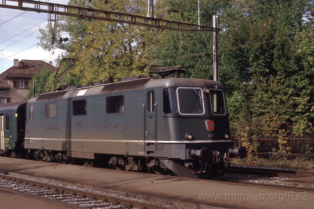0418-0039.jpg - SBB-CFF Re 4/4'' 11293 / Kreuzlingen 24.10.1992