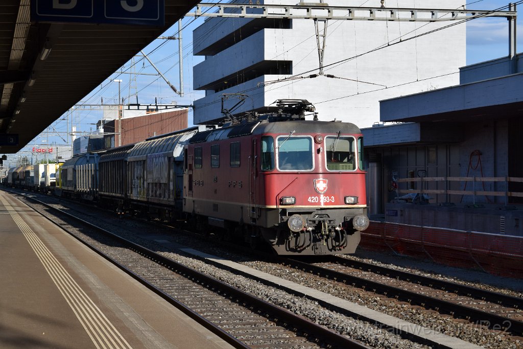 4990-0031-240518.jpg - SBBC Re 4/4'' 11293 (Re 420.293-3)  (Re 91 85 4 420 293-3 CH-SBBC) / Killwangen-Spreitenbach 24.5.2018
