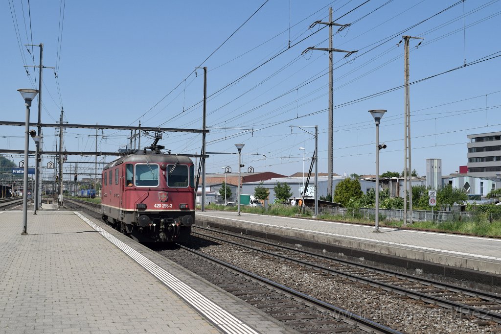 5933-0005-190520.jpg - SBBC Re 4/4'' 11293 (Re 420.293-3)  (Re 91 85 4 420 293-3 CH-SBBC) / Pratteln 19.5.2020