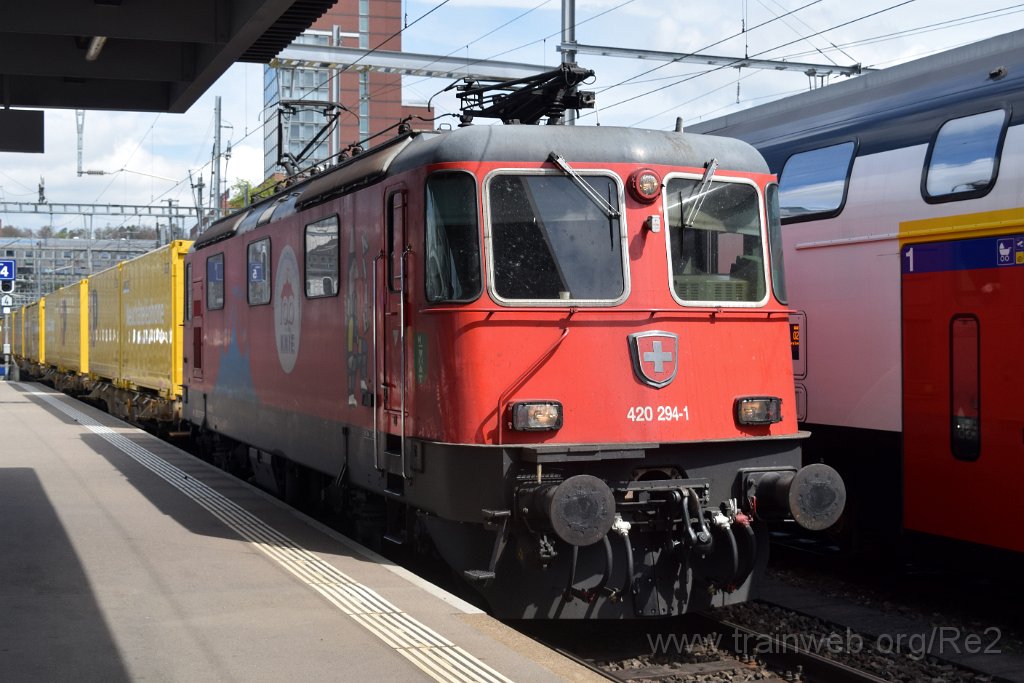9653-0005-140425.jpg - SBBC Re 420.294-1 ''100 ans Cirque Knie'' (Re 91 85 4 420 294-1 CH-SBBC) / Winterthur 14.4.2025