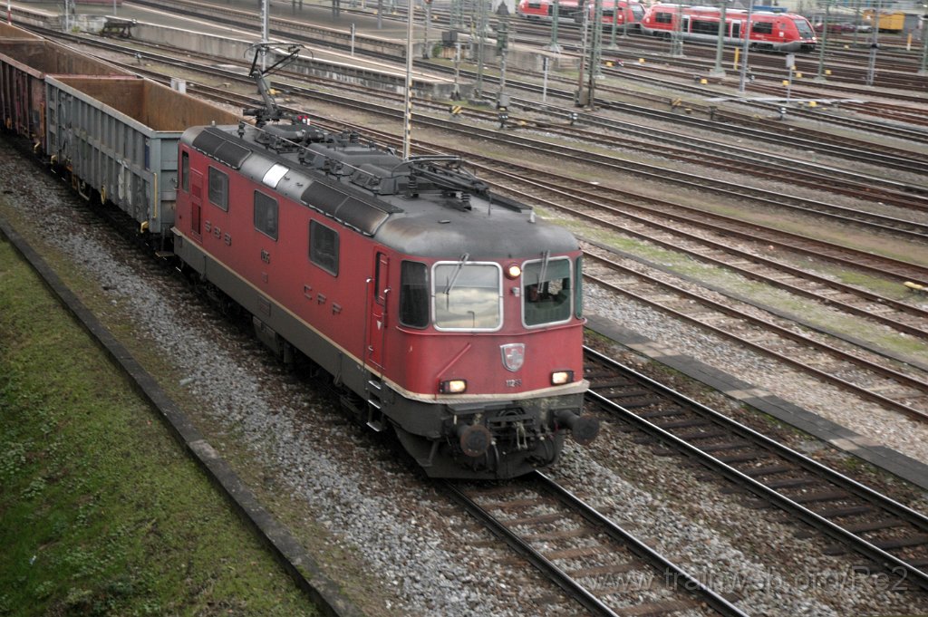 3406-0031-121214.jpg - SBB-CFF Re 4/4'' 11295 / Basel Badische Bahnhof 12.12.2014