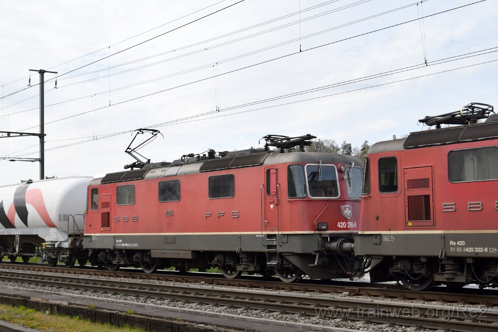 8490-0045-260423.jpg - SBBC Re 4/4'' 11295 (Re 420.295-8)  (Re 91 85 4 420 295-8 CH-SBBC) / Killwangen-Spreitenbach 26.4.2023