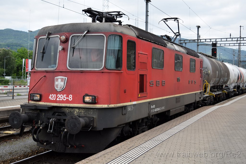 8577-0015-250523.jpg - SBBC Re 4/4'' 11295 (Re 420.295-8)  (Re 91 85 4 420 295-8 CH-SBBC) / Olten 25.5.2023