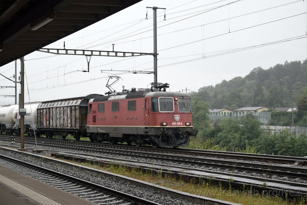8702-0005-210723.jpg - SBBC Re 4/4'' 11295 (Re 420.295-8)  (Re 91 85 4 420 295-8 CH-SBBC) / Killwangen-Spreitenbach 21.7.2023