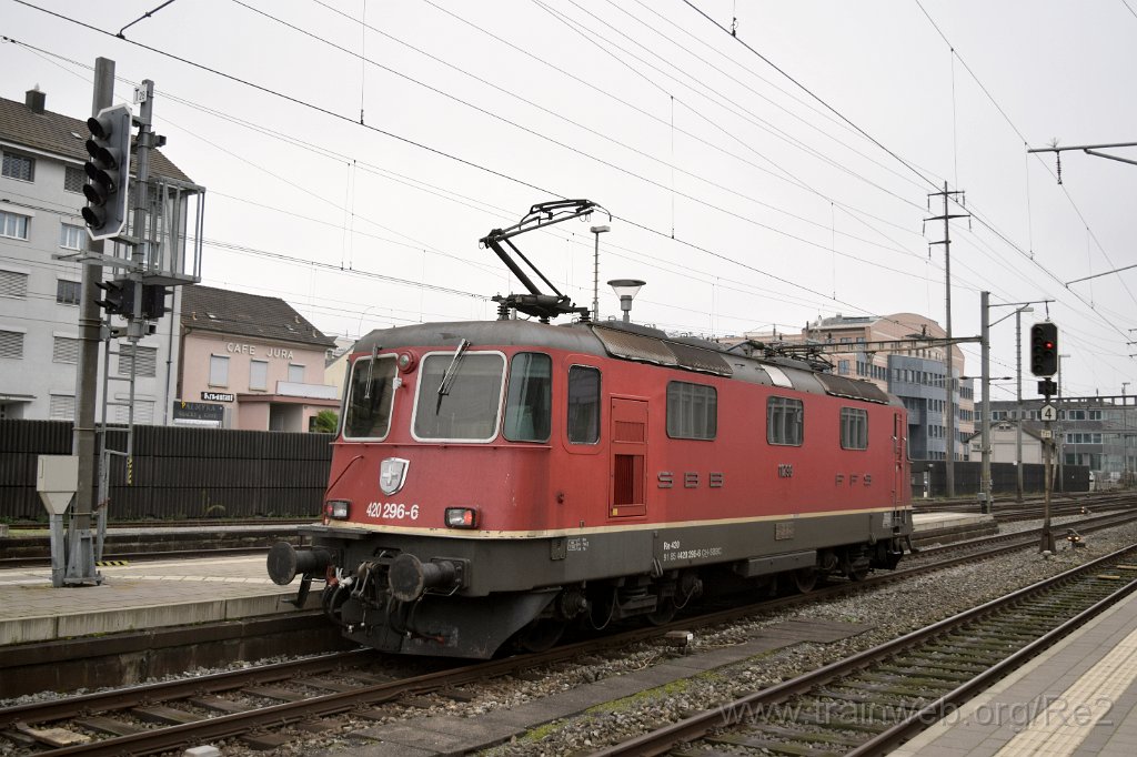 9447-0025-011124.jpg - SBBC Re 4/4'' 11296 (Re 420.296-6)  (Re 91 85 4 420 296-6 CH-SBBC) / Olten 1.11.2024