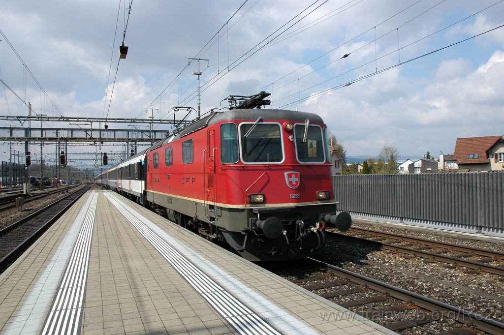 1849-0002-130410.jpg - SBB-CFF Re 4/4'' 11299 / Lenzburg 13.4.2010