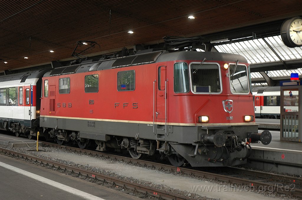 2487-0044-060712.jpg - SBB-CFF Re 4/4'' 11299 / Zürich HB 6.7.2012