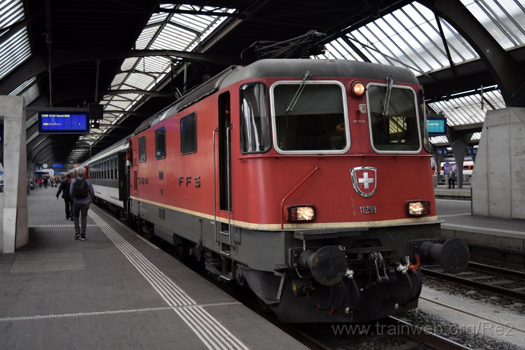 5388-0041-100419.jpg - SBB-CFF Re 4/4'' 11299 (Re 420.299-0)  (Re 91 85 4 420 299-0 CH-SBB) / Zürich HB 10.4.2019