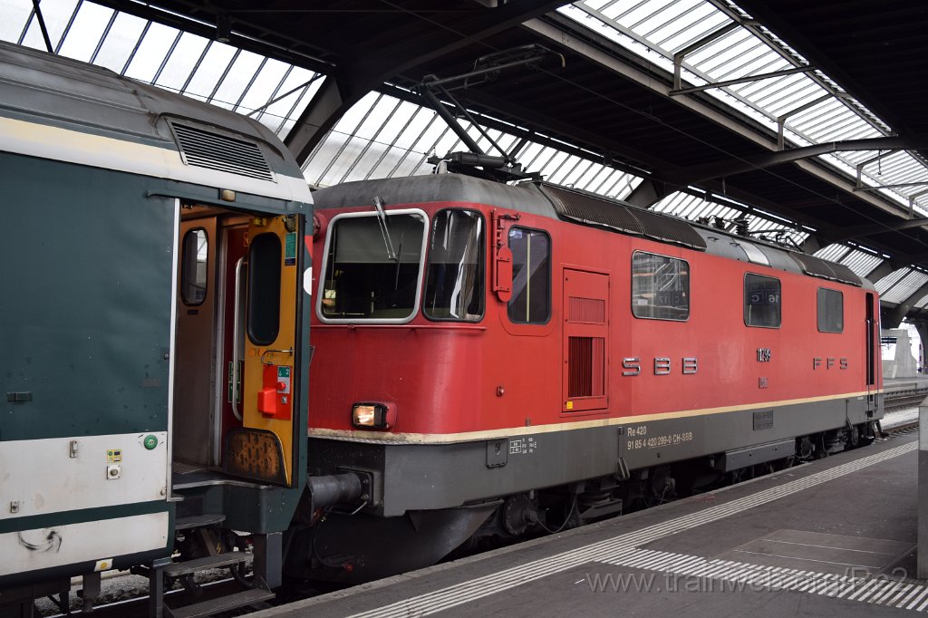 5388-0047-100419.jpg - SBB-CFF Re 4/4'' 11299 (Re 420.299-0)  (Re 91 85 4 420 299-0 CH-SBB) / Zürich HB 10.4.2019