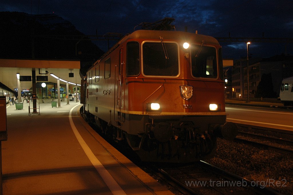 2766-0009-150413.jpg - SBB-CFF Re 4/4'' 11300 / Arth-Goldau 15.4.2013