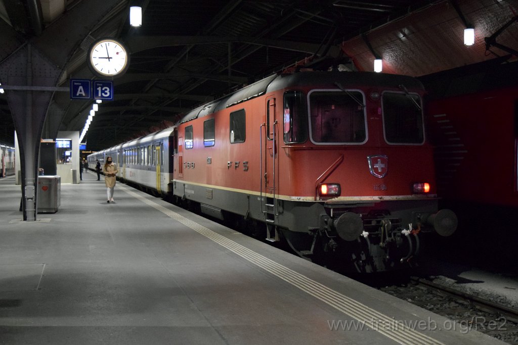 7344-0018-100421.jpg - SBB-CFF Re 4/4'' 11300 (Re 420.300-6)  (Re 91 85 4 420 300-6 CH-SBB) / Zürich HB 10.4.2021
