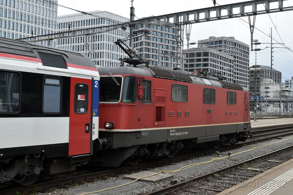 7955-0030-080422.jpg - SBB-CFF Re 4/4'' 11300 (Re 420.300-6)  (Re 91 85 4 420 300-6 CH-SBB) / Zürich HB 8.4.2022