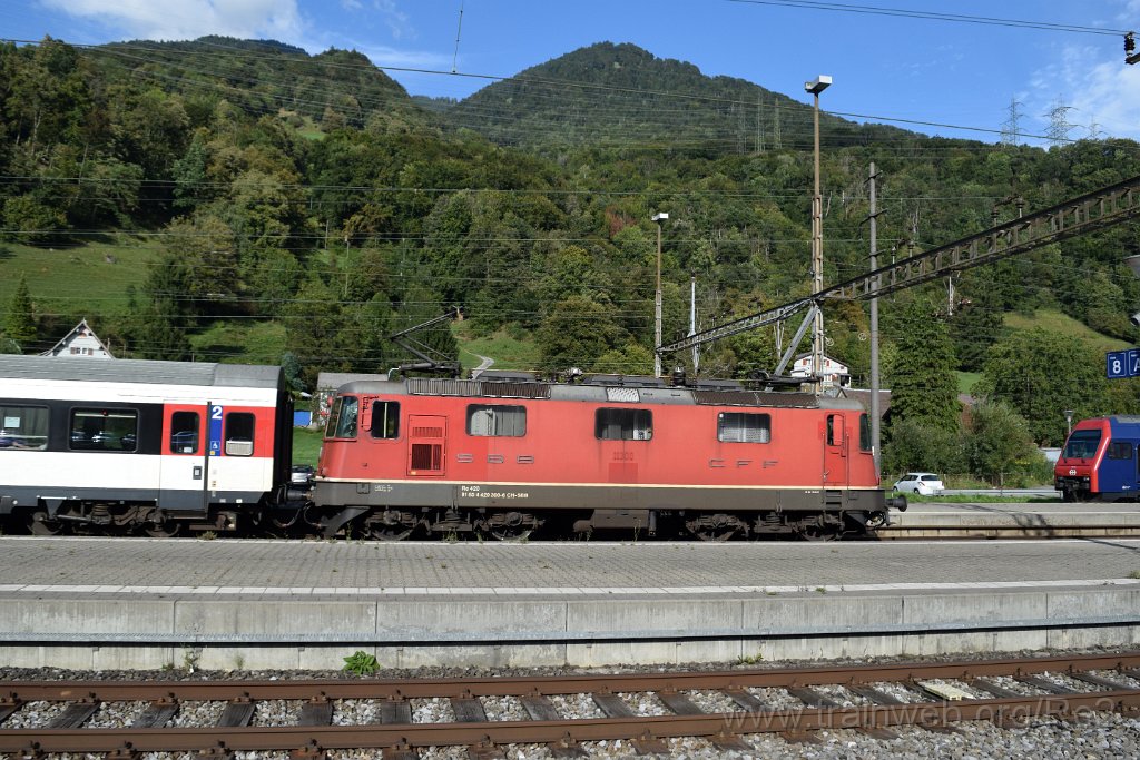 8775-0046-200923.jpg - SBB-CFF Re 4/4'' 11300 (Re 420.300-6)  (Re 91 85 4 420 300-6 CH-SBB) / Ziegelbrücke 20.9.2023