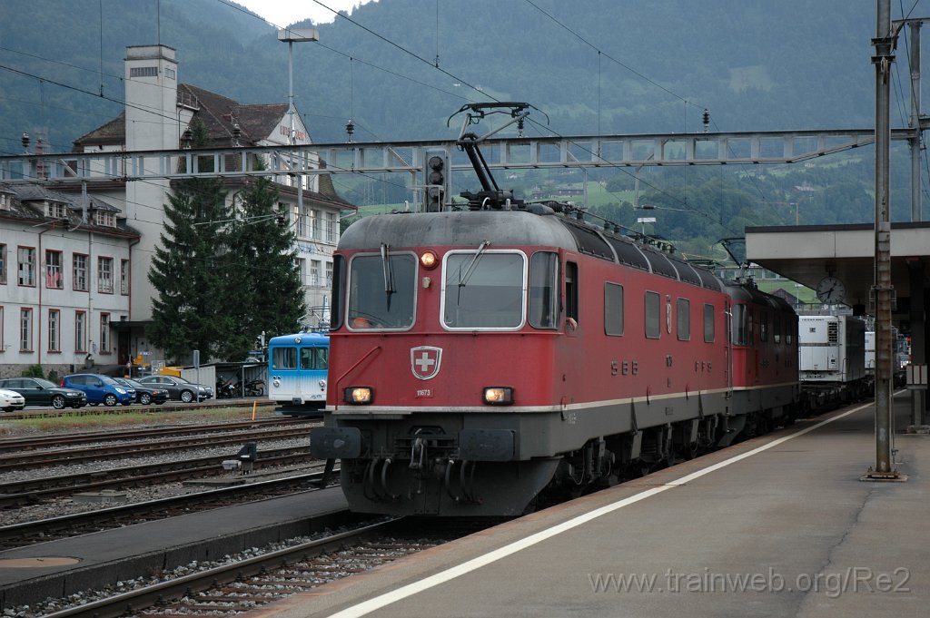 2484-0018-030712.jpg - SBB-CFF Re 6/6 11673 ''Cham'' + SBB-CFF Re 4/4'' 11331 / Arth-Goldau 3.7.2012