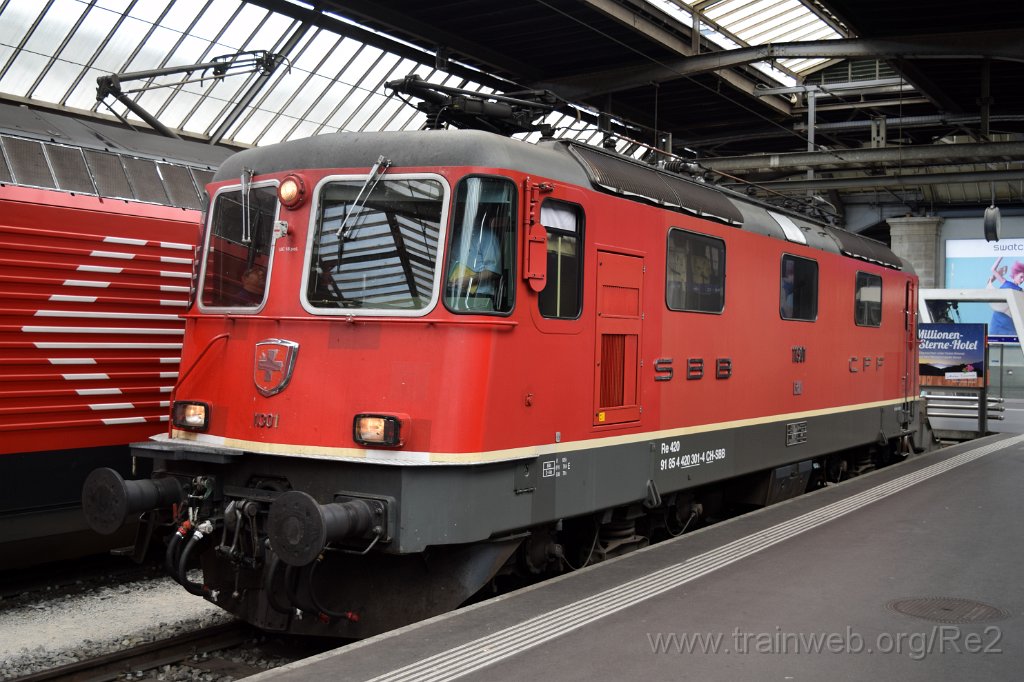 4546-0026-180717.jpg - SBB-CFF Re 4/4'' 11301 (Re 420.301-4)  (Re 91 85 4 420 301-4 CH-SBB) / Zürich HB 18.7.2017