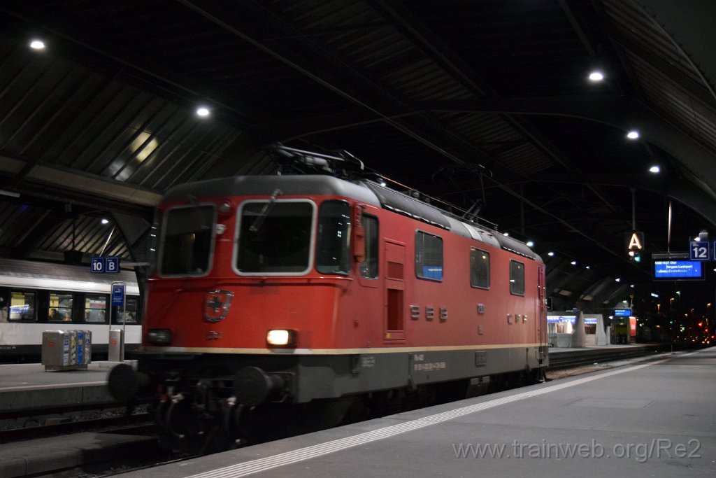 4887-0023-150318.jpg - SBB-CFF Re 4/4'' 11301 (Re 420.301-4)  (Re 91 85 4 420 301-4 CH-SBB) / Zürich HB 15.3.2018