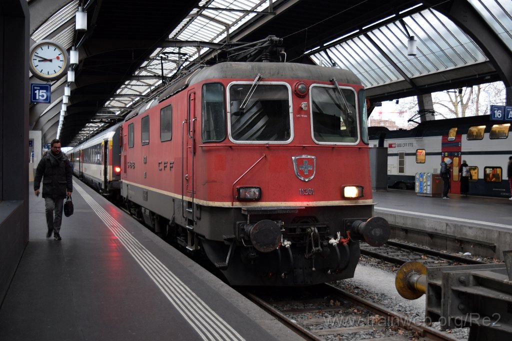 5797-0011-121219.jpg - SBB-CFF Re 4/4'' 11301 (Re 420.301-4)  (Re 91 85 4 420 301-4 CH-SBB) / Zürich HB 12.12.2019