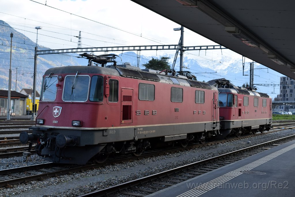 8288-0039-201122.jpg - SBB-CFF Re 4/4'' 11301 (Re 420.301-4)  (Re 91 85 4 420 301-4 CH-SBB) + SBB-CFF Re 4/4'' 11200 (Re 420.200-8)  (Re 91 85 4 420 200-8 CH-SBB) / Buchs SG 20.11.2022
