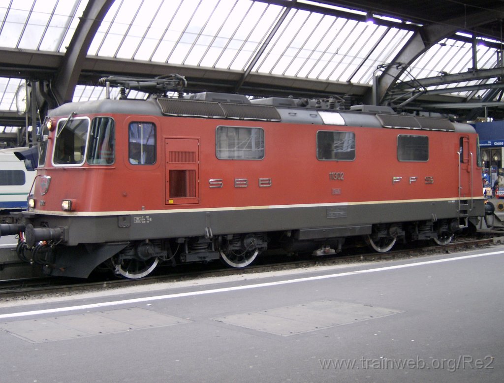1445-0023-040108.jpg - SBB-CFF Re 4/4'' 11302 / Zürich HB 4.1.2008