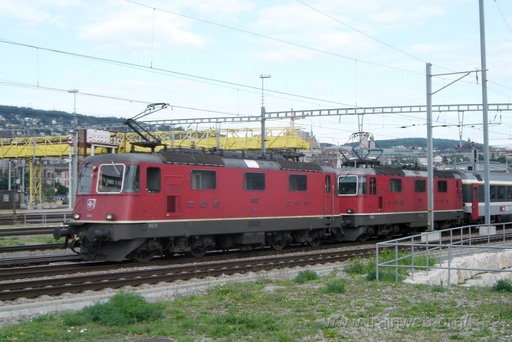 1538-0040-170808.jpg - SBB-CFF Re 4/4'' 11302 + SBB-CFF Re 4/4'' 11131 / Zürich HB 17.8.2008