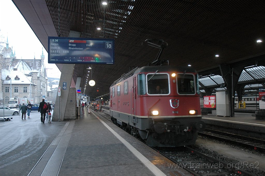 2302-0039-310112.jpg - SBB-CFF Re 4/4'' 11302 / Zürich HB 31.1.2012