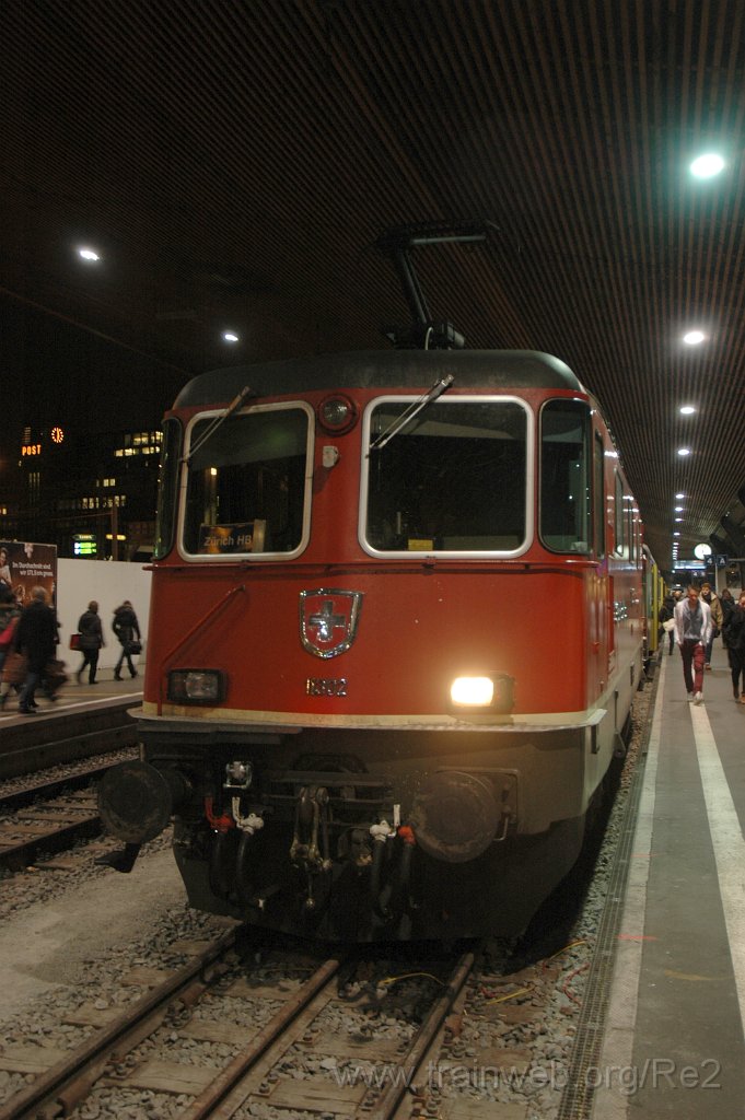 2673-0030-131112.jpg - SBB-CFF Re 4/4'' 11302 / Zürich HB 13.11.2012