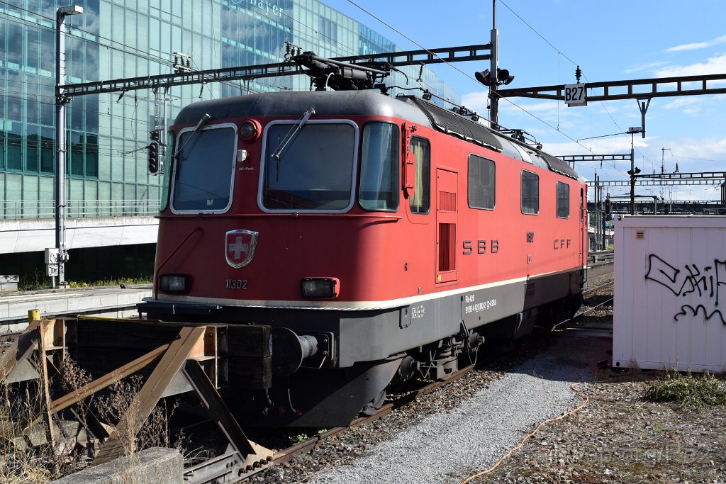 4706-0027-121017.jpg - SBB-CFF Re 4/4'' 11302 (Re 420.302-2)  (Re 91 85 4 420 302-2 CH-SBB) / Basel 12.10.2017