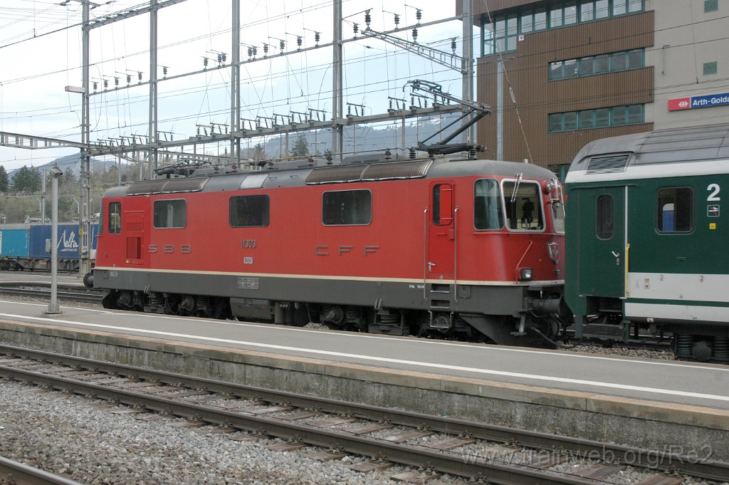 2776-0031-260413.jpg - SBB-CFF Re 4/4'' 11303 / Arth-Goldau 26.4.2013