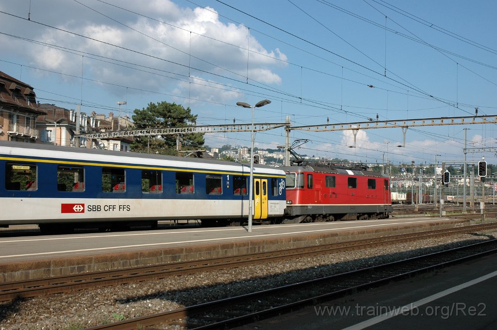 2570-0036-120812.jpg - SBB-CFF Re 4/4'' 11304 / Renens 12.8.2012