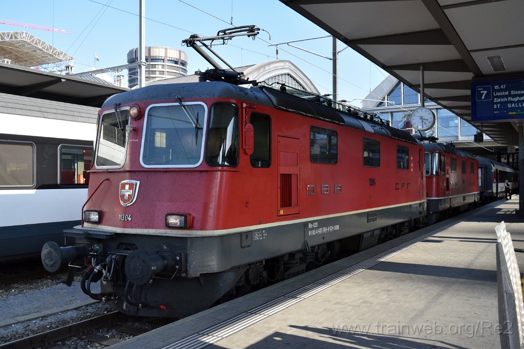 5149-0028-081018.jpg - SBB-CFF Re 4/4'' 11304 (Re 420.304-8)  (Re 91 85 4 420 304-8 CH-SBB) + SBB-CFF Re 4/4'' 11126 (Re 420.126-5)  (Re 91 85 4 420 126-5 CH-SBB) / Basel 8.10.2018
