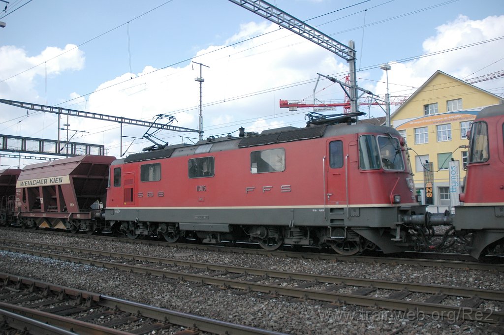1849-0043-130410.jpg - SBB-CFF Re 4/4'' 11305 / Lenzburg 13.4.2010