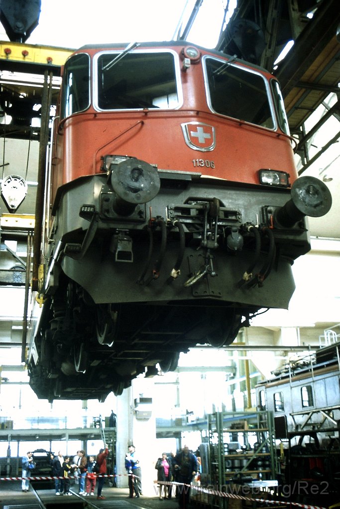 0661-0009.jpg - SBB-CFF Re 4/4'' 11306 / Yverdon (AP) 19.4.1997